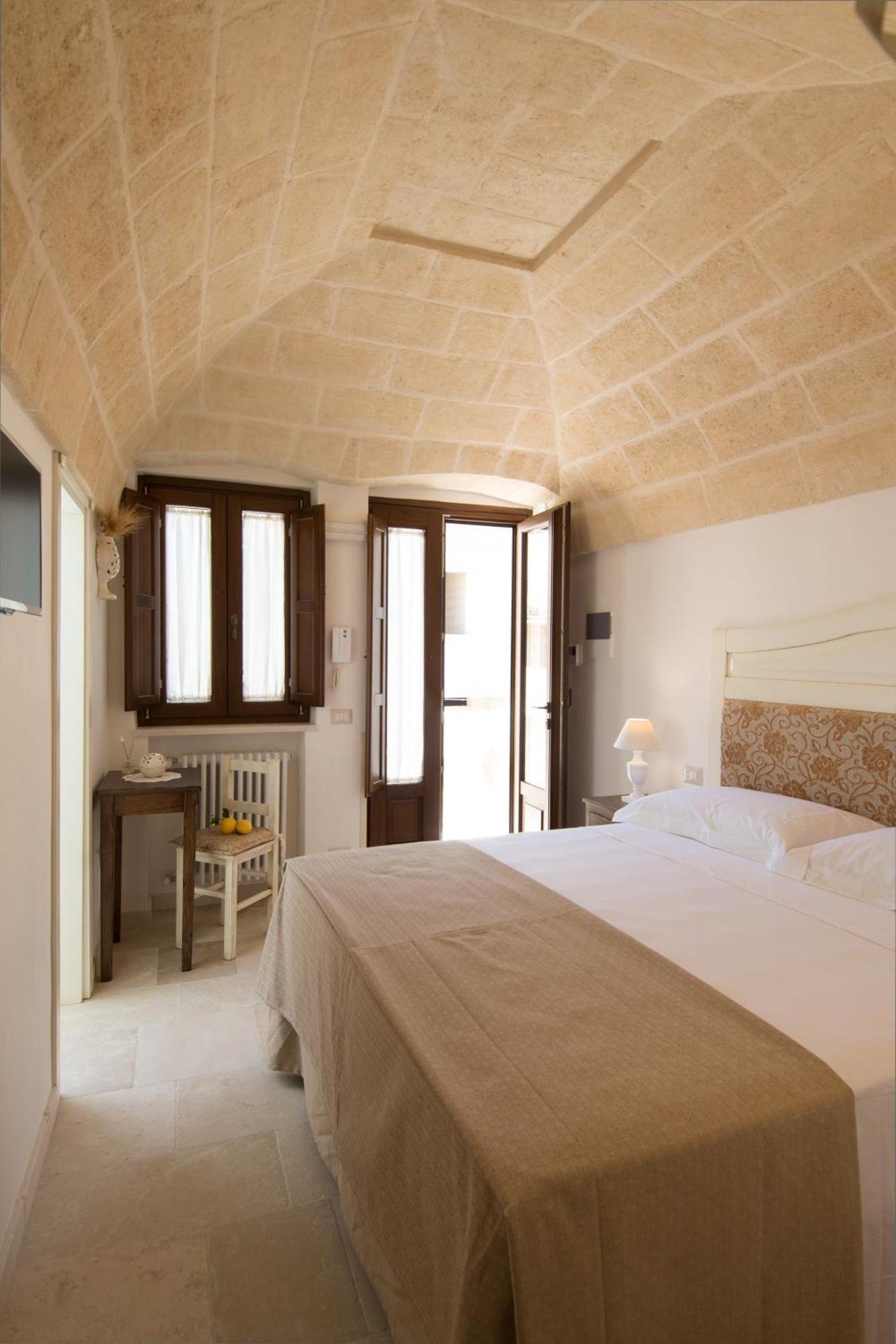 Antica Via Roma B&B E Relax Montalbano  Eksteriør bilde