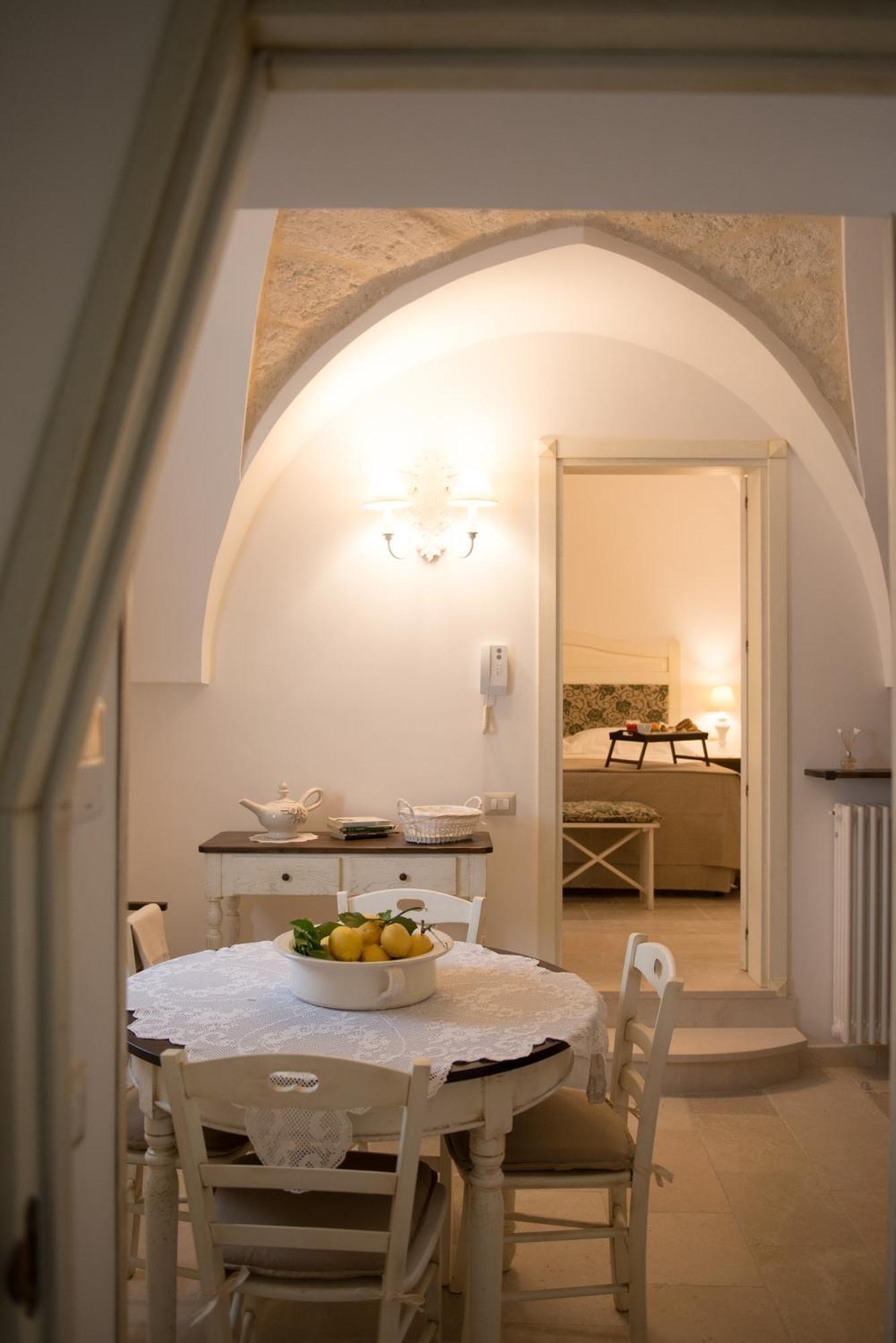 Antica Via Roma B&B E Relax Montalbano  Eksteriør bilde
